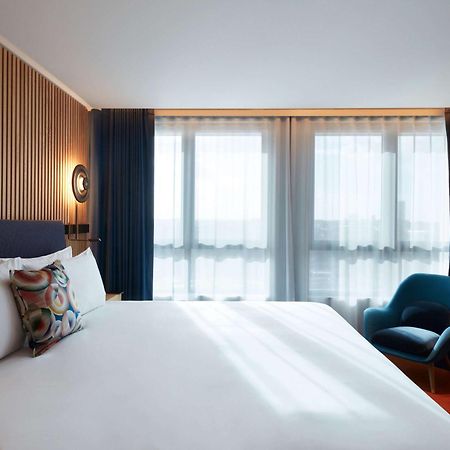SO Paris Hotel Buitenkant foto Deluxe room